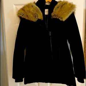 Fabulous winter jacket with full luxury faux hood